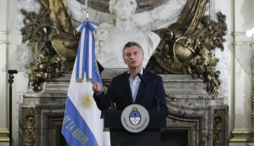 Macri anuncia medidas de contención para frenar la crisis argentina