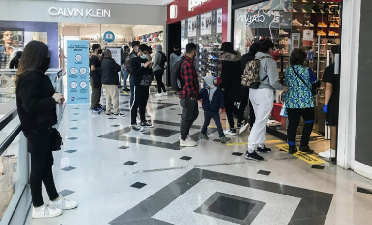 Las ventas presenciales crecieron en enero, pero cayeron en febrero en la región metropolitana