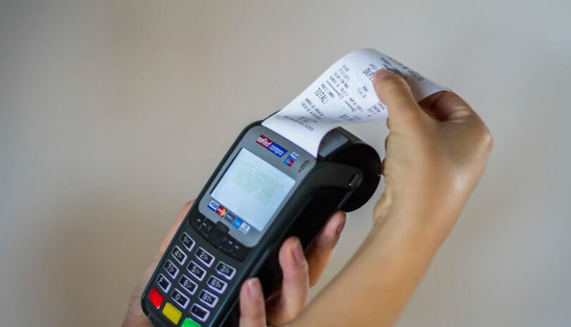 Sernac detectó a ciertas empresas que no informan correctamente el precio en boletas electrónicas