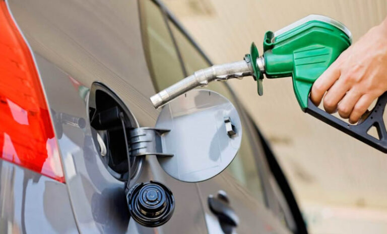 Anuncian proyecto para rebaja temporal del impuesto específico a los combustibles