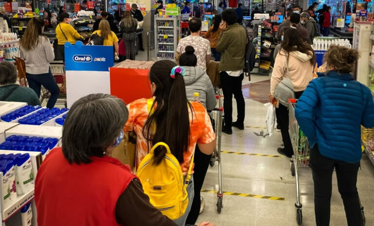 Ventas presenciales del comercio crecieron un 71% durante mayo en la RM