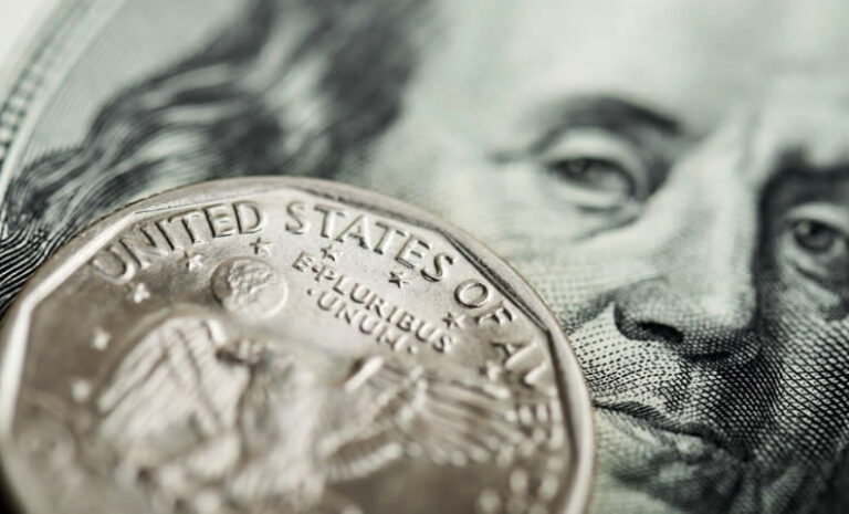 Conozca el valor dólar en Chile hoy, 27 de agosto