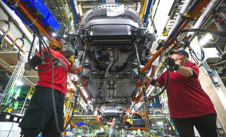 Ventas de General Motors caen un 32,8 % en medio de la crisis de semiconductores