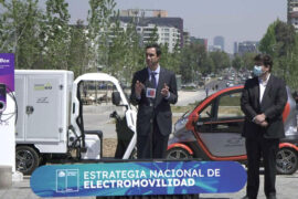 Gobierno anuncia que a partir de 2035 solo se venderán vehiculos eléctricos en Chile
