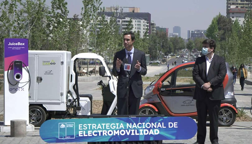 Gobierno anuncia que a partir de 2035 solo se venderán vehiculos eléctricos en Chile