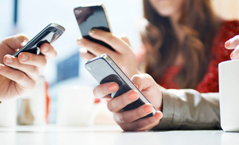 Claro, WOM y Movistar lideran ranking de portabilidad y traspasos numéricos durante 2021