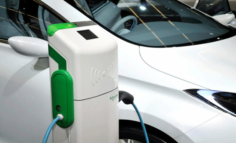 Publicaciones de autos eléctricos crecen 24% en 2022: Conozca los modelos más buscados