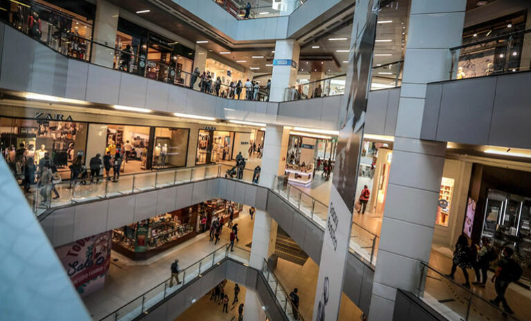 Ventas minoristas presenciales en la RM continúan con cifras negativas y completan 10 meses de retrocesos