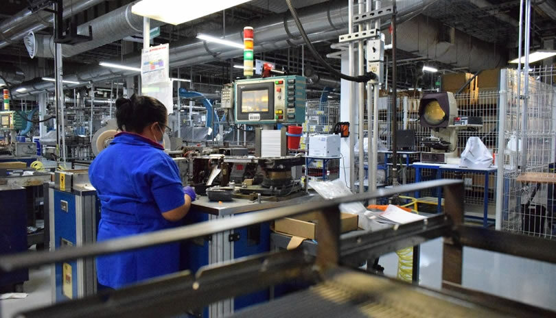 Producción industrial en Chile creció un 0,3% en agosto, tras seis meses consecutivos de caídas