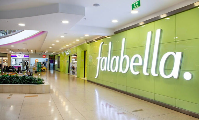 Fitch Ratings rebaja clasificación de Falabella por altos niveles de deuda
