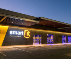 SmartFit, la mayor red de gimnasios de América Latina, ganó US$235 millones durante 2023