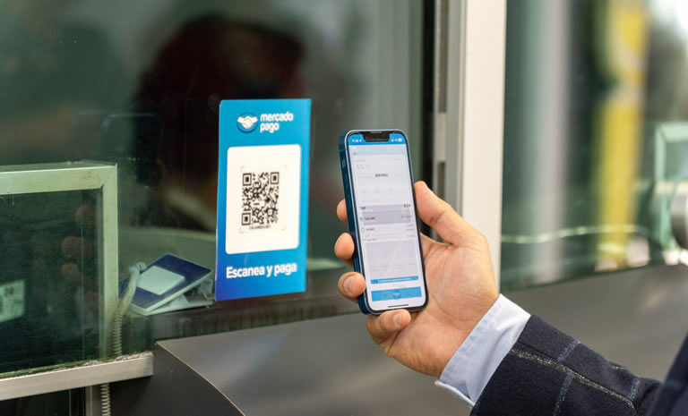 Servipag incorpora nueva forma de pago con QR en sucursales tras alianza con Mercado Pago