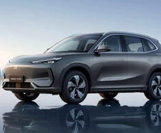 Geely presentó en Chile el EX5, su primer SUV 100% eléctrico