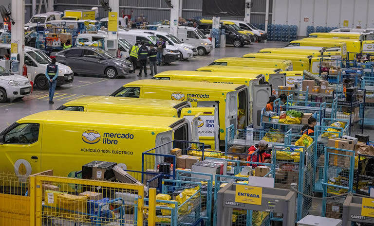 Mercado Libre inaugura primer centro logístico en Biobío, potenciará la gestión de más de 2.500 vendedores