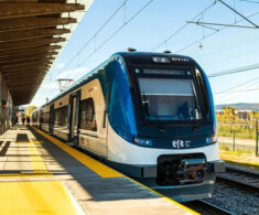 Firma española operará sistema de comunicaciones de dos líneas ferroviarias en Chile