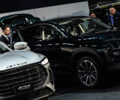Autos chinos ganan terreno en Chile: qué debes considerar antes de comprar uno