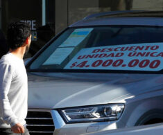¿Buscas un auto usado? Revisa estos aspectos antes de concretar la compra