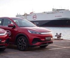 BYD concreta cargamento récord en Chile con la llegada de miles de autos eléctricos e híbridos