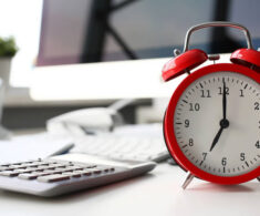 ¿Cómo se pagan las horas extras? Revisa cómo calcular el monto