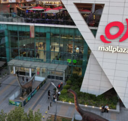 Mallplaza expande su presencia en Colombia con adquisición de ocho centros comerciales por US$370 millones