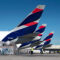 Acciones de Latam Airlines caen 4,88% tras elecciones en Brasil