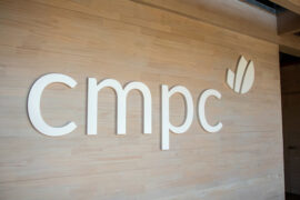CMPC acuerda venta de 60 mil hectáreas forestales por US$365,5 millones