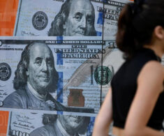 Dólar abre con fuerte alza en Chile y podría avanzar hacia los $995