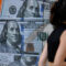Dólar abre con fuerte alza en Chile y podría avanzar hacia los $995