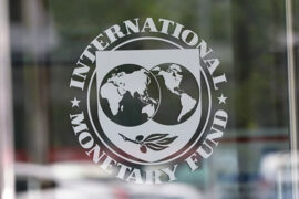 FMI prevé contracción de 2% para Oriente Medio y Norte de África por crisis petrolera