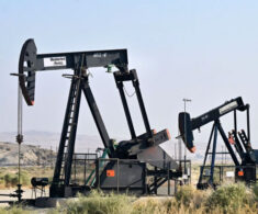 Petróleo Brent supera los US$111 por barril y alcanza máximo desde mayo